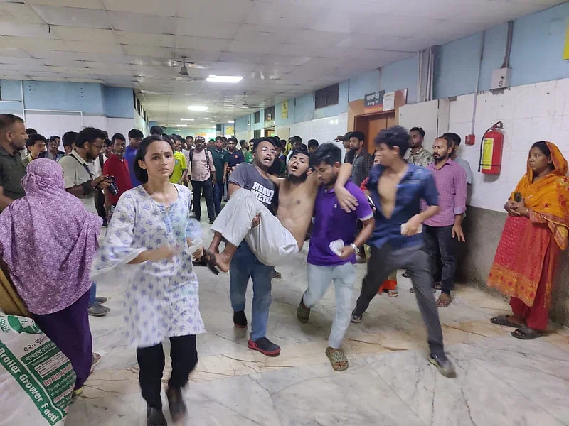 An injured protester taken to Dhaka Medical College Hospital on 15 July 2024